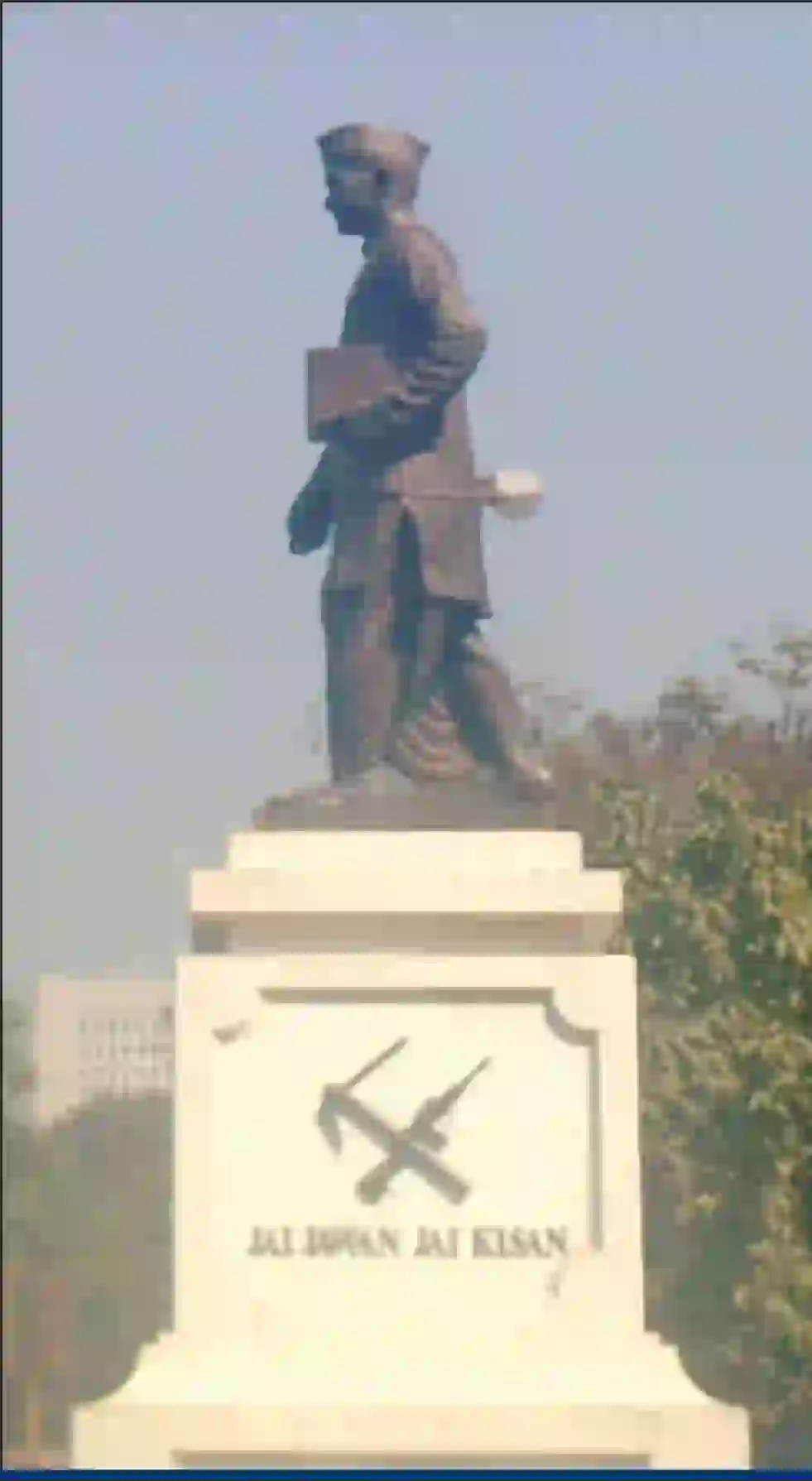 lal-bahadur-shastri-statue